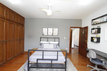 Casa à venda com 370m², 4 quartos e 4 vagasQuarto 3