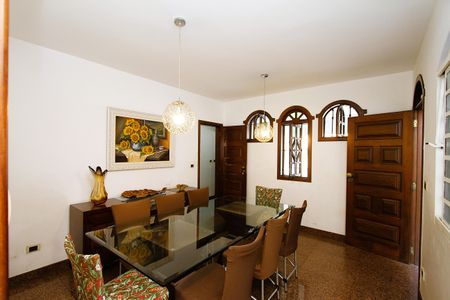 Casa à venda com 370m², 4 quartos e 4 vagasCopa