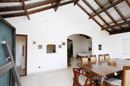 Casa à venda com 370m², 4 quartos e 4 vagasSala de Jantar segundo andar