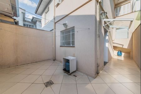 Casa para alugar com 148m², 3 quartos e 2 vagasQuintal