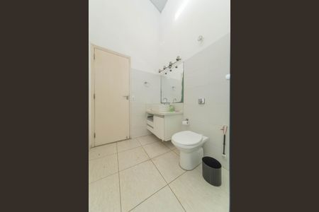 Casa para alugar com 148m², 3 quartos e 2 vagasBanheiro Social