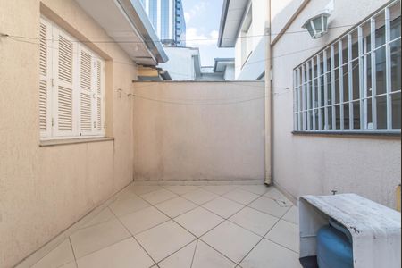 Casa para alugar com 148m², 3 quartos e 2 vagasQuintal