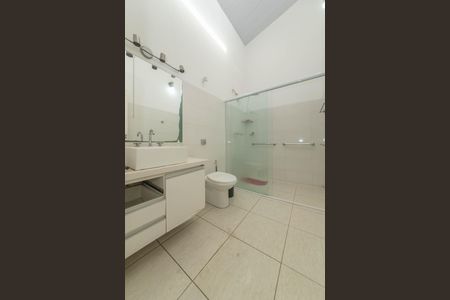 Casa para alugar com 148m², 3 quartos e 2 vagasBanheiro Social