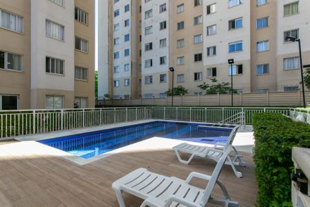 Apartamento para alugar com 41m², 2 quartos e sem vagaÁrea comum - Piscina