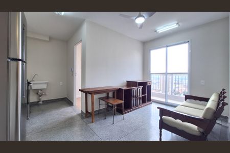 Sala de apartamento para alugar com 2 quartos, 33m² em Vila Romana, São Paulo