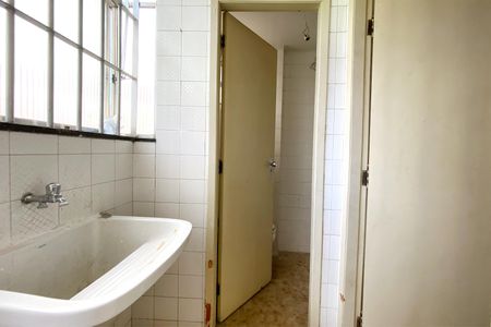 Apartamento para alugar com 125m², 3 quartos e 1 vagaÁrea de Serviço