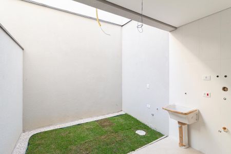 Casa à venda com 141m², 3 quartos e 2 vagas Casa à venda com 141m², 3 quartos e 2 vagasÁrea de serviço