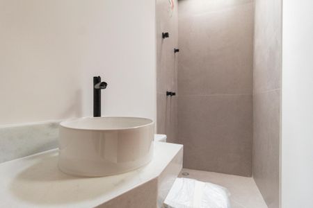 Casa à venda com 141m², 3 quartos e 2 vagas Casa à venda com 141m², 3 quartos e 2 vagasBanheiro da suíte 2