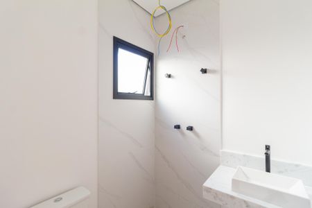Casa à venda com 141m², 3 quartos e 2 vagas Casa à venda com 141m², 3 quartos e 2 vagasBanheiro da suíte 1