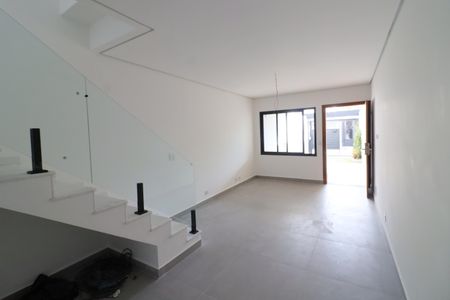 Casa à venda com 141m², 3 quartos e 2 vagasSala