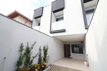 Casa à venda com 141m², 3 quartos e 2 vagasGaragem