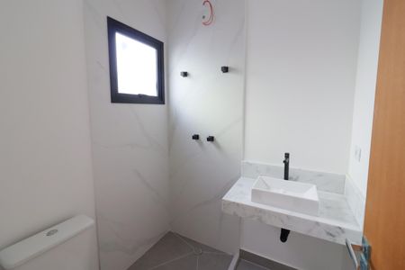 Casa à venda com 141m², 3 quartos e 2 vagasBanheiro da Suíte 2