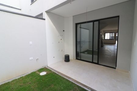 Casa à venda com 141m², 3 quartos e 2 vagasÁrea de Serviço