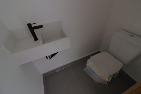 Casa à venda com 141m², 3 quartos e 2 vagasLavabo