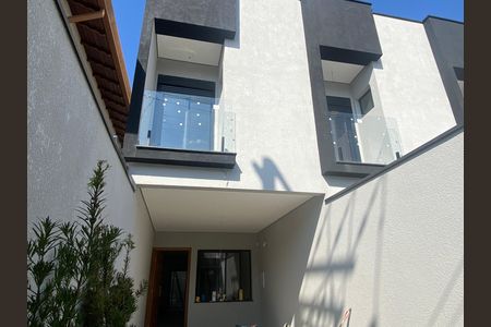 Casa à venda com 141m², 3 quartos e 2 vagas Casa à venda com 141m², 3 quartos e 2 vagasGaragem