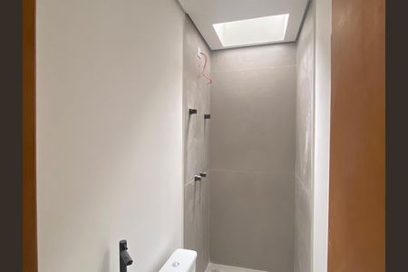 Casa à venda com 141m², 3 quartos e 2 vagas Casa à venda com 141m², 3 quartos e 2 vagasBanheiro 3