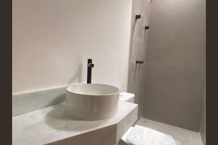 Casa à venda com 141m², 3 quartos e 2 vagas Casa à venda com 141m², 3 quartos e 2 vagasBanheiro 3