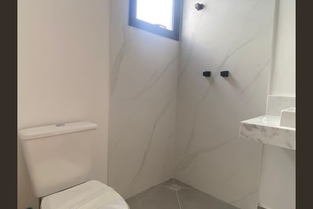 Casa à venda com 141m², 3 quartos e 2 vagas Casa à venda com 141m², 3 quartos e 2 vagasBanheiro 2