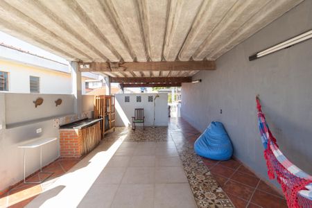 Casa à venda com 151m², 2 quartos e 2 vagasQuintal