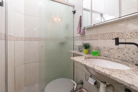 Casa à venda com 151m², 2 quartos e 2 vagasBanheiro 