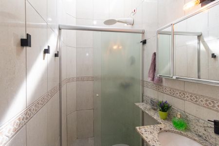 Casa à venda com 151m², 2 quartos e 2 vagasBanheiro 