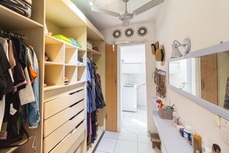 Casa à venda com 151m², 2 quartos e 2 vagasCloset da suíte