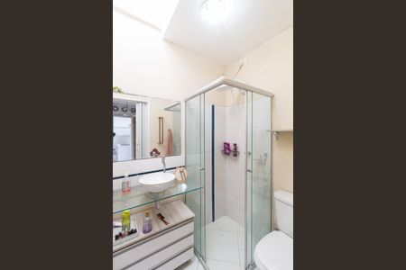 Casa à venda com 151m², 2 quartos e 2 vagasBanheiro da suíte