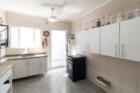 Casa à venda com 151m², 2 quartos e 2 vagasCozinha