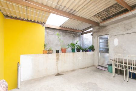 Casa à venda com 64m², 2 quartos e 1 vagaÁrea de Serviço - Churrasqueira 
