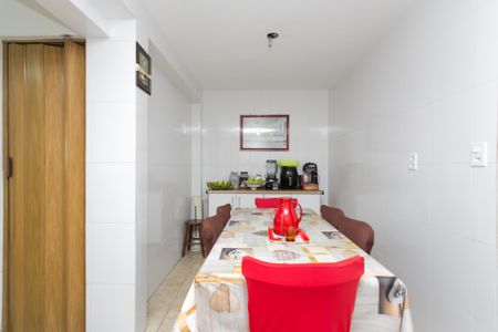 Casa à venda com 64m², 2 quartos e 1 vagaCozinha 