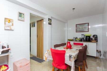 Casa à venda com 64m², 2 quartos e 1 vagaCozinha 