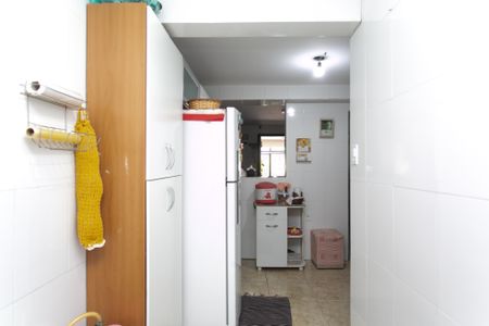 Casa à venda com 64m², 2 quartos e 1 vagaCozinha 