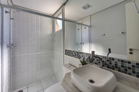 Apartamento à venda com 77m², 3 quartos e 2 vagasBanheiro Social