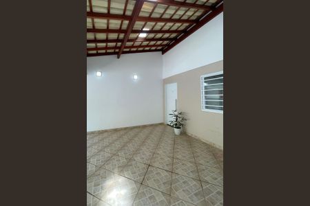 Casa à venda com 111m², 2 quartos e 2 vagasÁrea externa