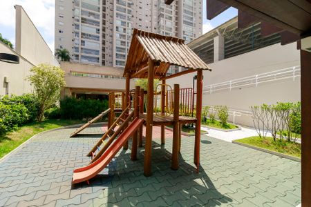 Apartamento para alugar com 160m², 3 quartos e 3 vagasÁrea comum - Playground