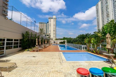 Apartamento para alugar com 160m², 3 quartos e 3 vagasÁrea comum - Piscina
