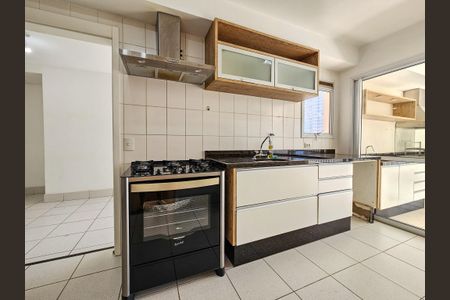 Apartamento para alugar com 160m², 3 quartos e 3 vagasCozinha