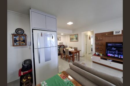 Sala de apartamento para alugar com 3 quartos, 95m² em Barreiros, São José