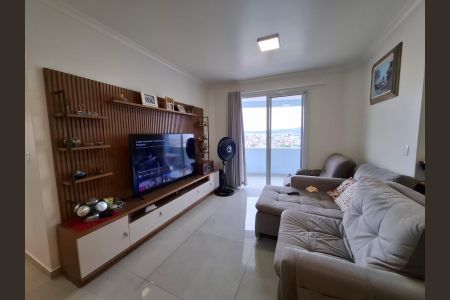 Sala de apartamento para alugar com 3 quartos, 95m² em Barreiros, São José