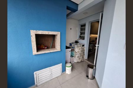 Apartamento para alugar com 95m², 3 quartos e 1 vagaÁrea de Serviço