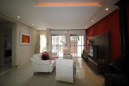 Sala de casa à venda com 3 quartos, 492m² em Vila Jardim, Porto Alegre