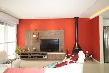 Casa à venda com 492m², 3 quartos e 3 vagasSala