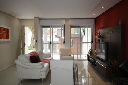 Sala de casa à venda com 3 quartos, 492m² em Vila Jardim, Porto Alegre