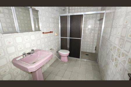 Casa para alugar com 252m², 2 quartos e sem vagaBanheiro 2