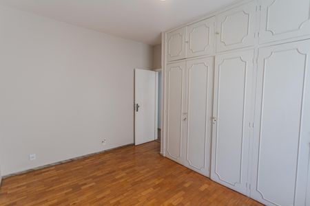 Apartamento à venda com 120m², 3 quartos e 1 vagaQuarto 2