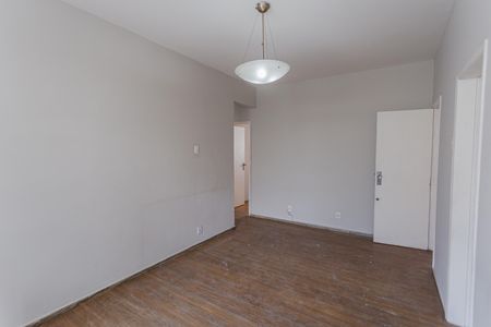Apartamento à venda com 120m², 3 quartos e 1 vagaCopa