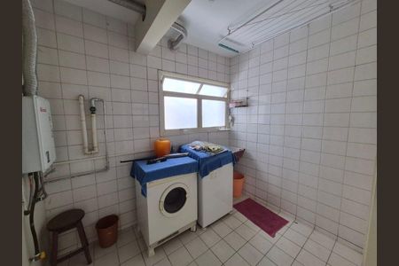 Apartamento para alugar com 110m², 3 quartos e 2 vagas Apartamento para alugar com 110m², 3 quartos e 2 vagasÁrea de serviço