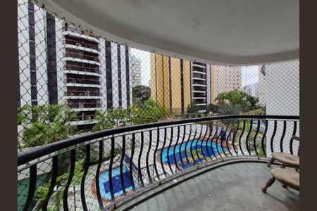 Apartamento para alugar com 110m², 3 quartos e 2 vagas Apartamento para alugar com 110m², 3 quartos e 2 vagasVaranda