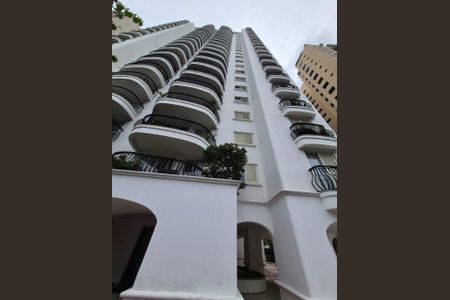 Apartamento para alugar com 110m², 3 quartos e 2 vagas Apartamento para alugar com 110m², 3 quartos e 2 vagasFachada