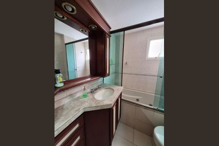 Apartamento para alugar com 110m², 3 quartos e 2 vagas Apartamento para alugar com 110m², 3 quartos e 2 vagasBanheiro